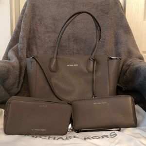 Michael Kors Large Mercer Satchel with Wallet